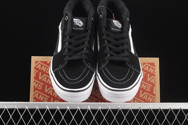 All Categories Vans Vans Series Vans Mid Vans China Velvet Vans Sk8-Mid Pro Vans Black Velvet White Striped Mid-top Casual Sneakers VN0A347UY28